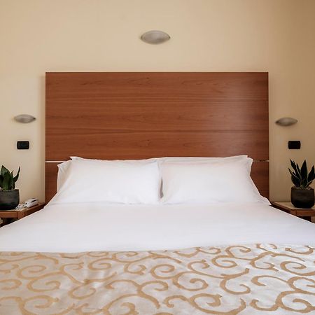 Hotel Lory Forlì Dış mekan fotoğraf