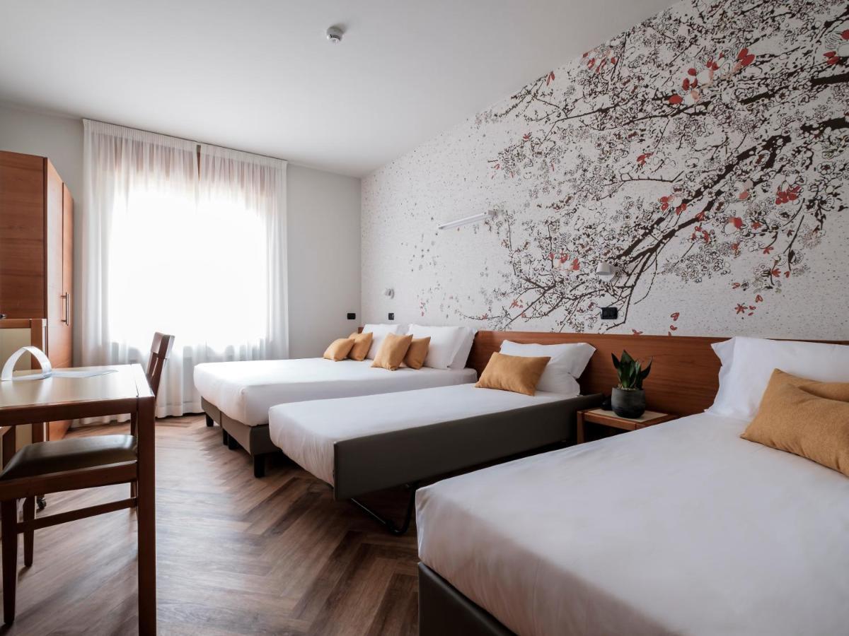 Hotel Lory Forlì Dış mekan fotoğraf