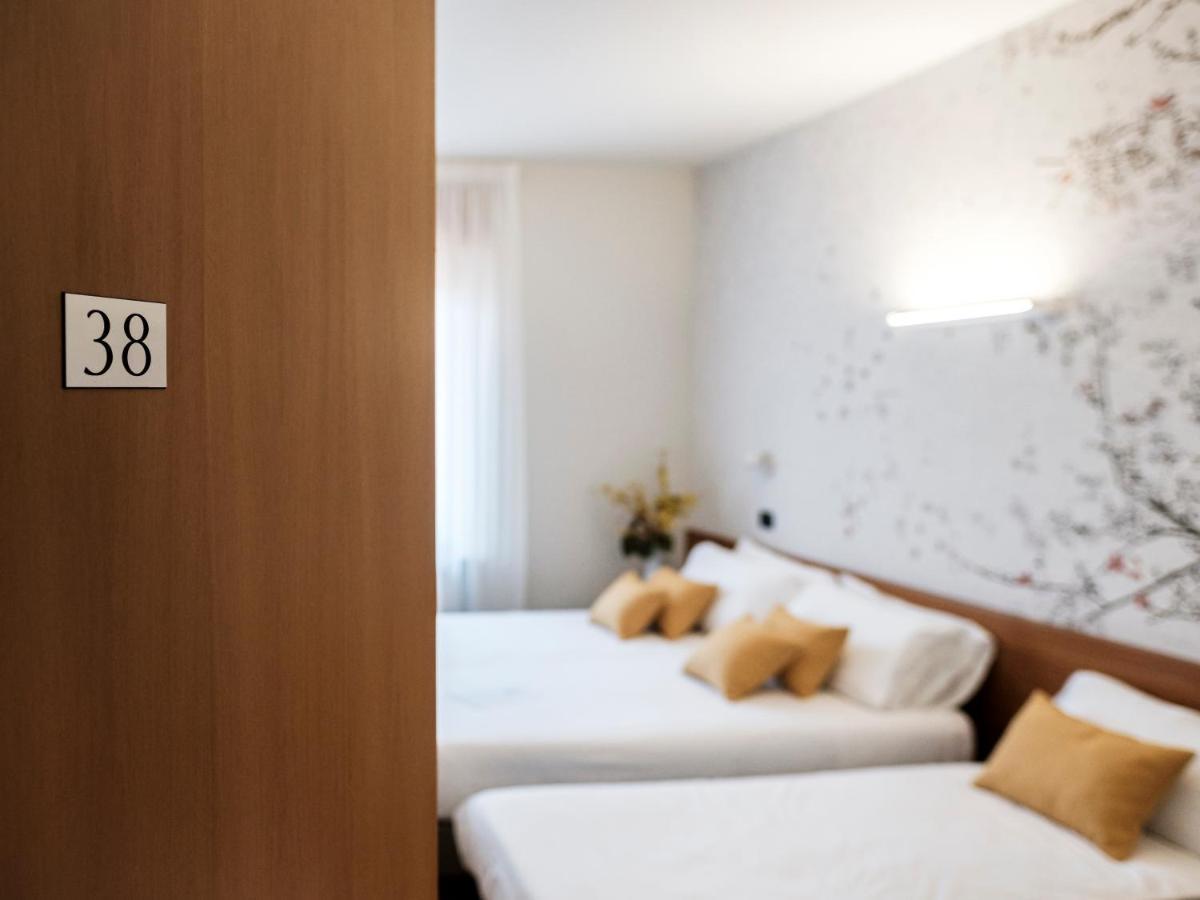 Hotel Lory Forlì Dış mekan fotoğraf
